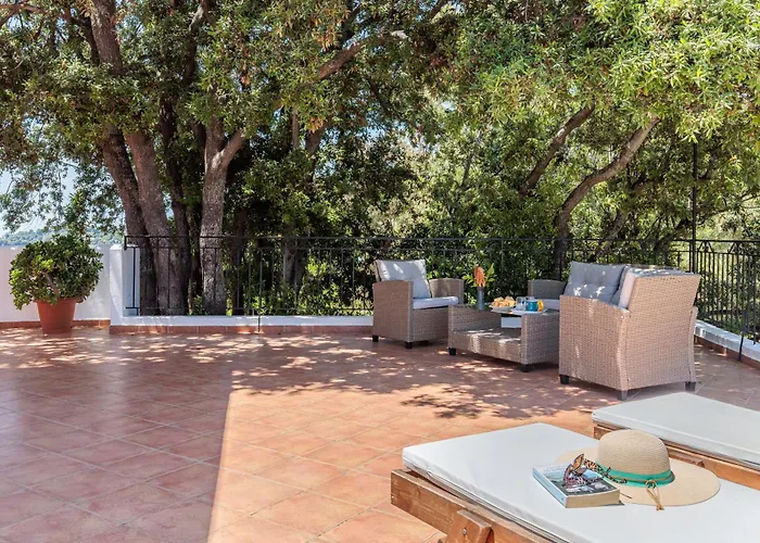 Mitsa 빌라 콜리오스