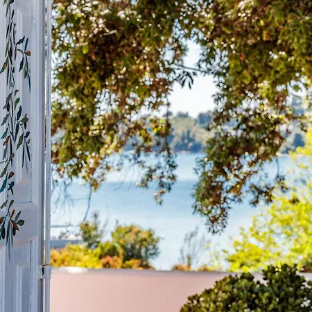 Mitsa Villa Kolios